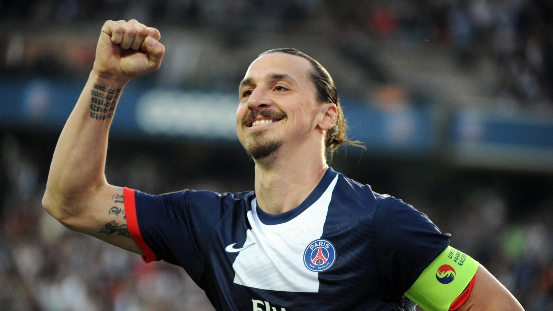 开云电竞登录入口-德甲比赛精彩瞬间,战术变化引领潮流,德甲的比赛